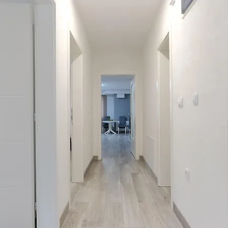 Apartman Visoko شقة